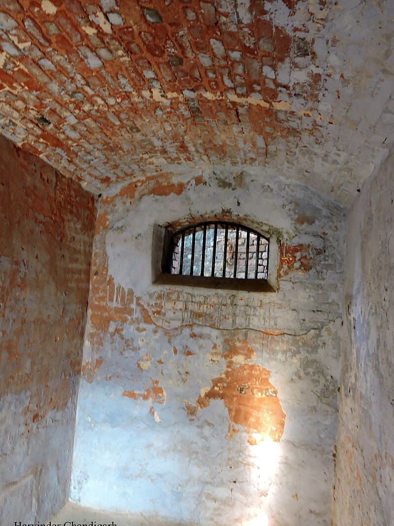 Cellular_Jail,_Port_Blair,_India,_inner_view_of_the_cell_of_prisoners