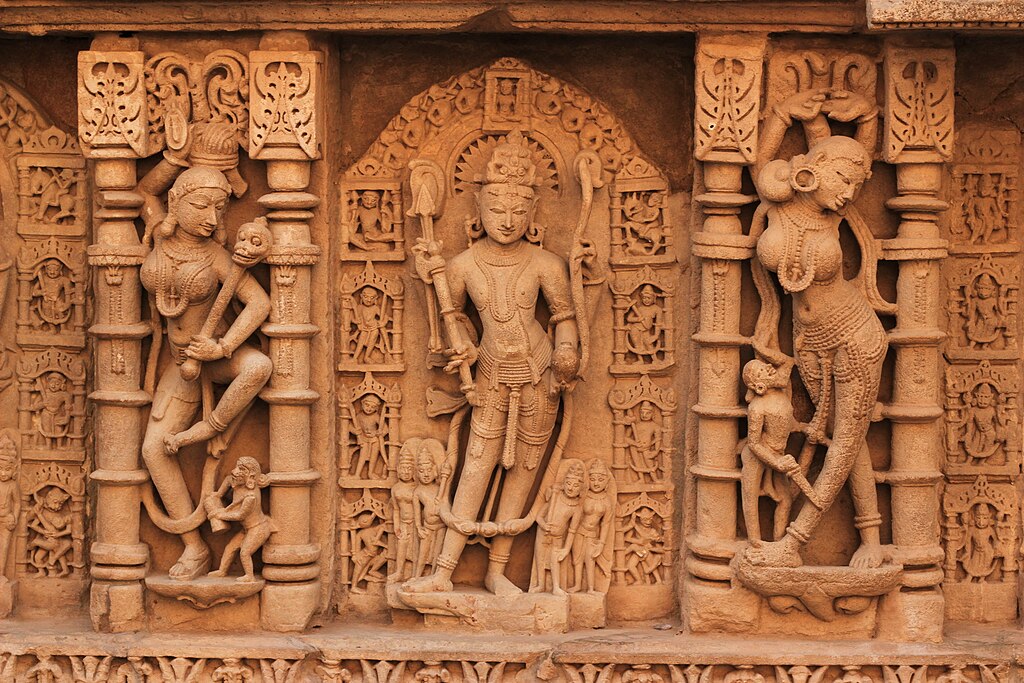Rani_ki_vav_-_Patan_-_Gujarat_-_Wall_Decorations