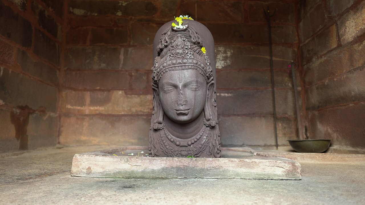 1280px-भूमरा_का_एकमुखी_शिवलिंग_